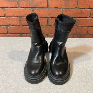 ZARA Black‎ Leather Chelsea Little Kid Boots With Zipper Size Eu 33 US 1.5